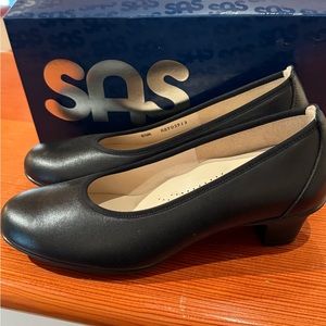 SAS leather dress shoes 8.5